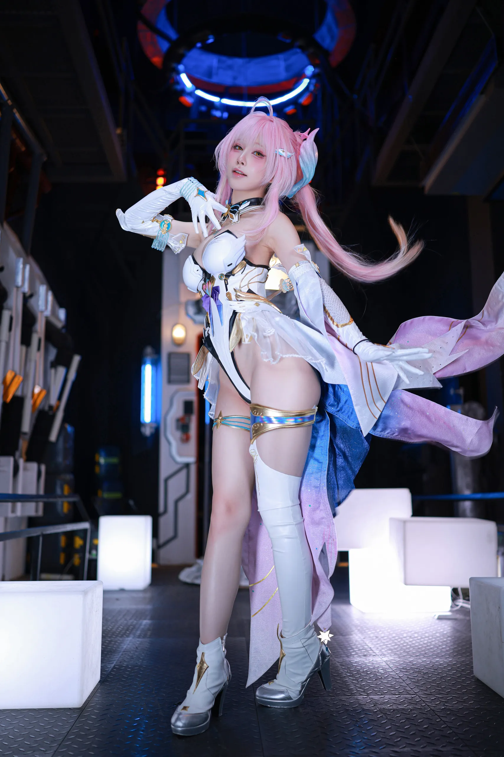 《鸣潮》爱弥斯：水淼Aqua