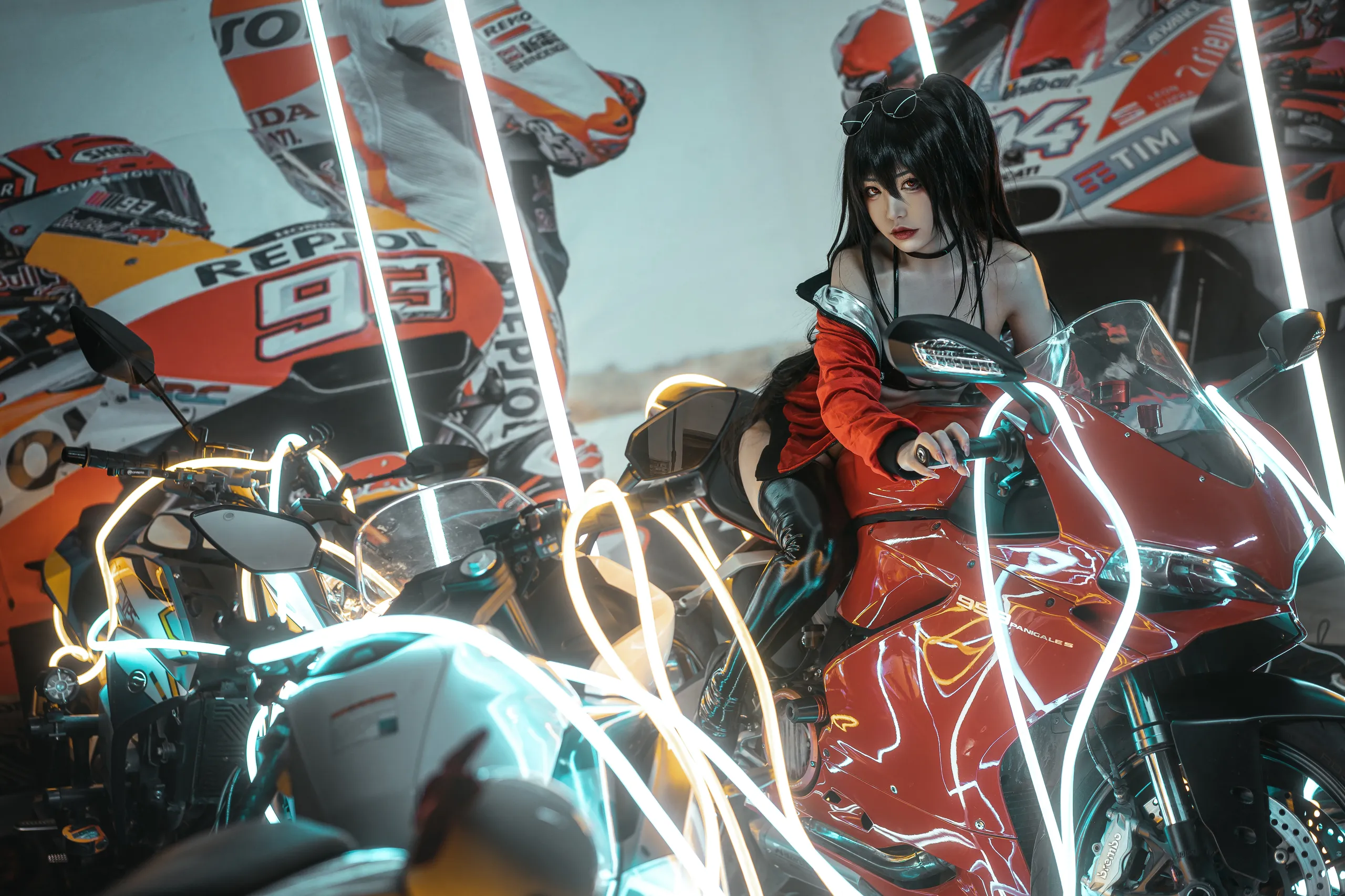 《碧蓝航线》大凤赛车女郎：爆机少女喵小吉 - 第22张写真大图