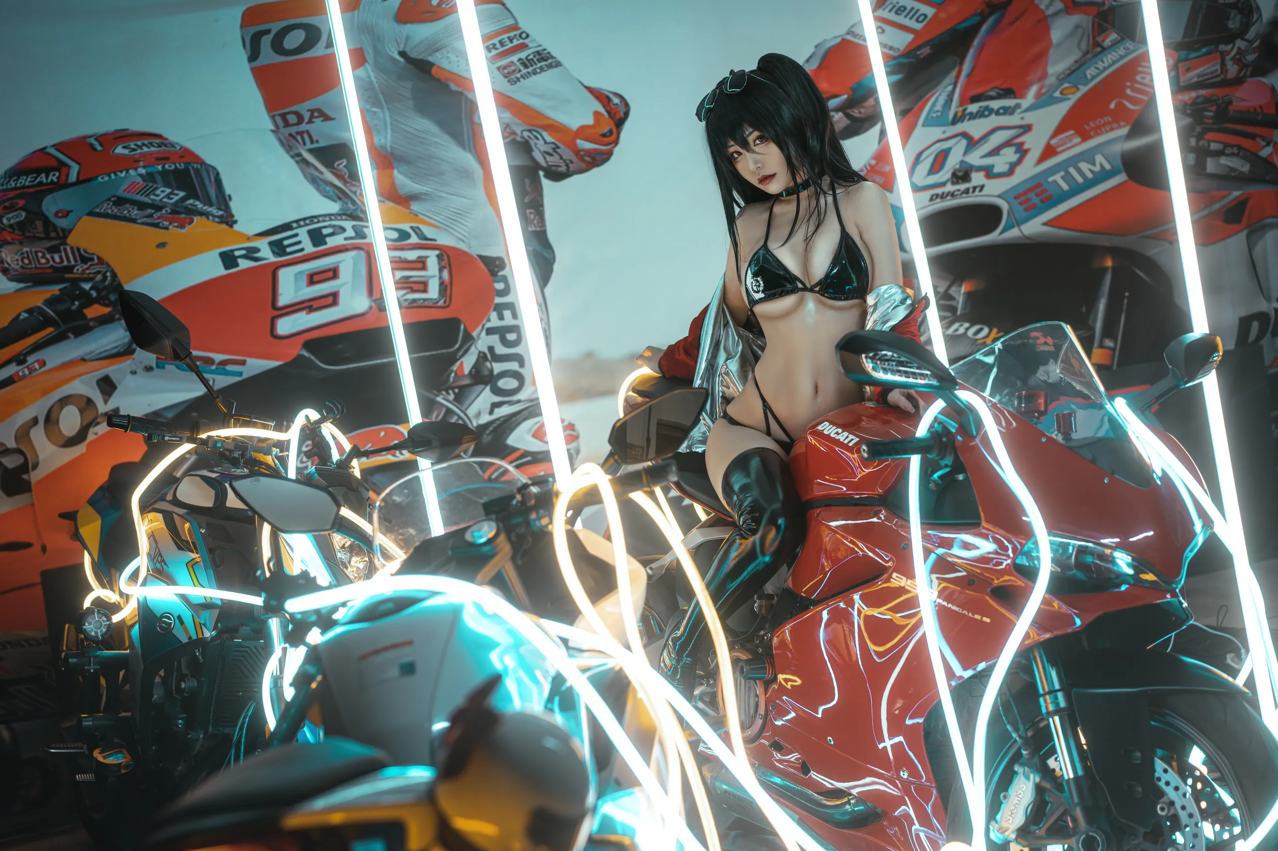 《碧蓝航线》大凤赛车女郎：爆机少女喵小吉 - 第24张写真大图