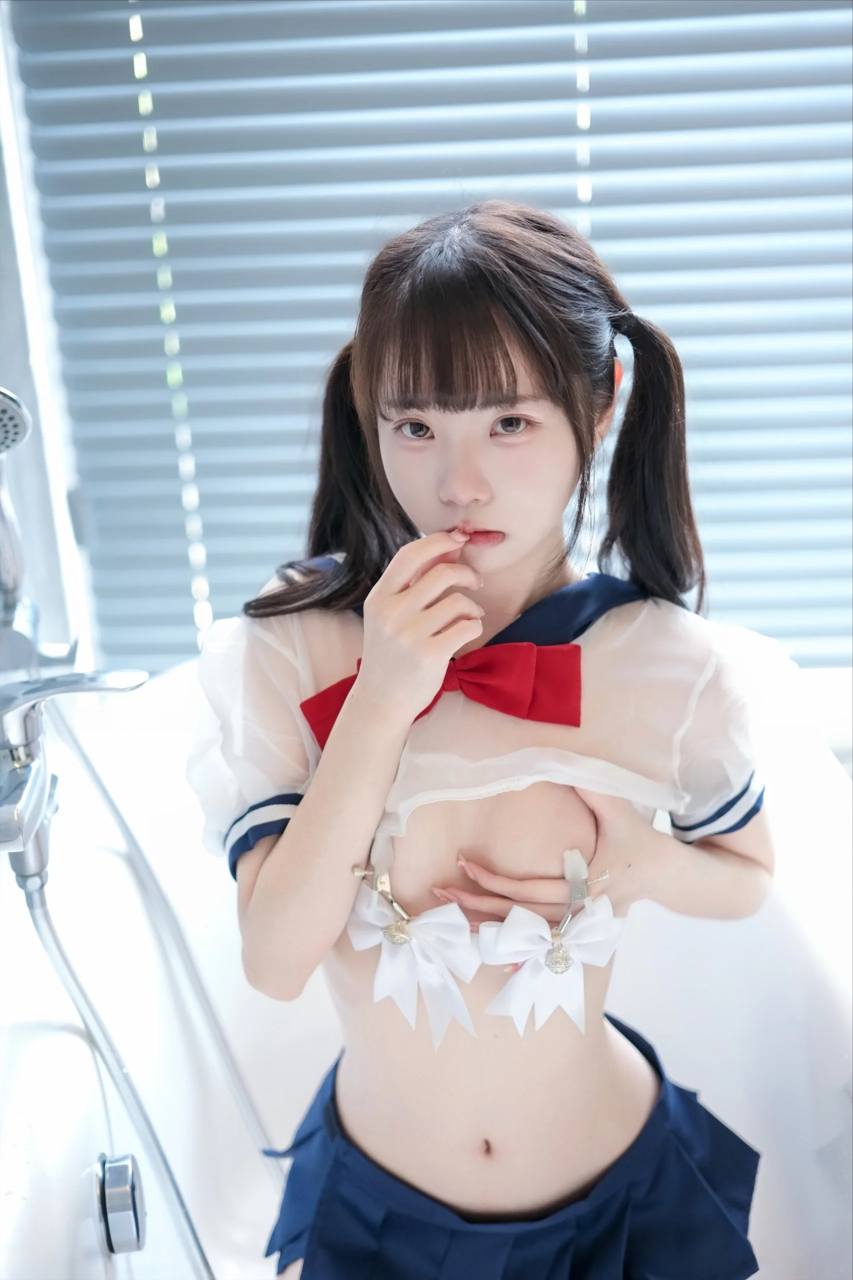 可可小白兔 透明学生服 64P - 第57张写真大图
