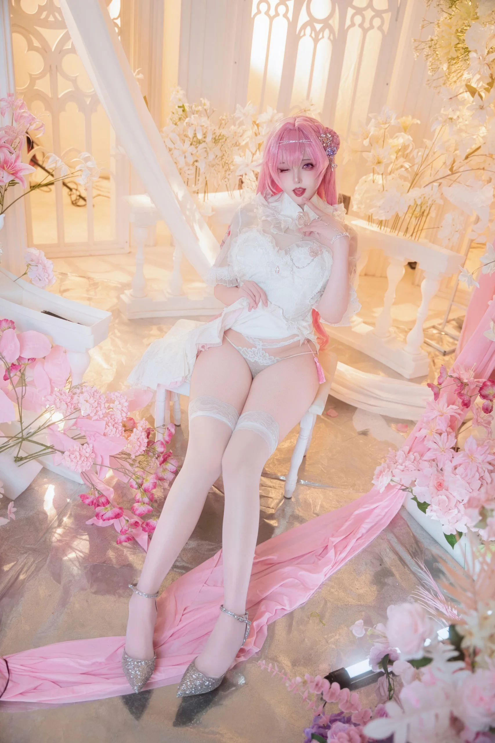 Natsuko夏夏子 NIKKE 胜利女神 桃乐丝旗袍 78P - 第21张写真大图