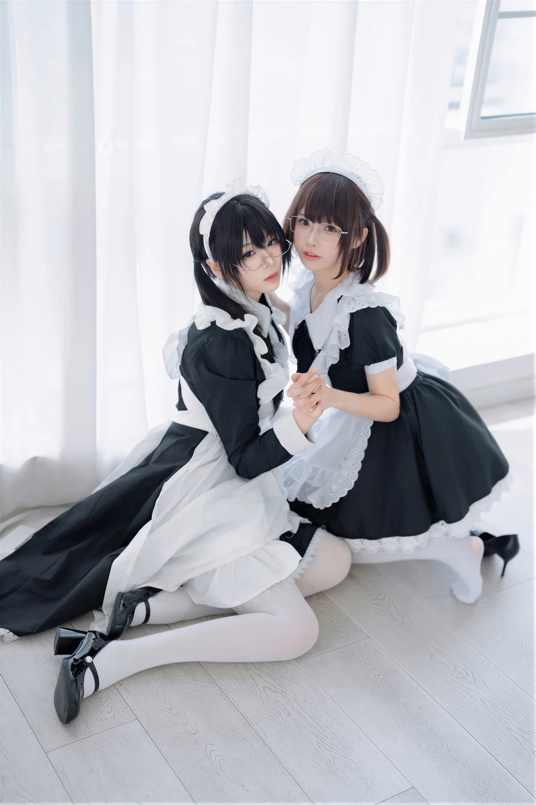 十万珍吱伏特&轩萧学姐 双人女仆 110P - 第25张写真大图