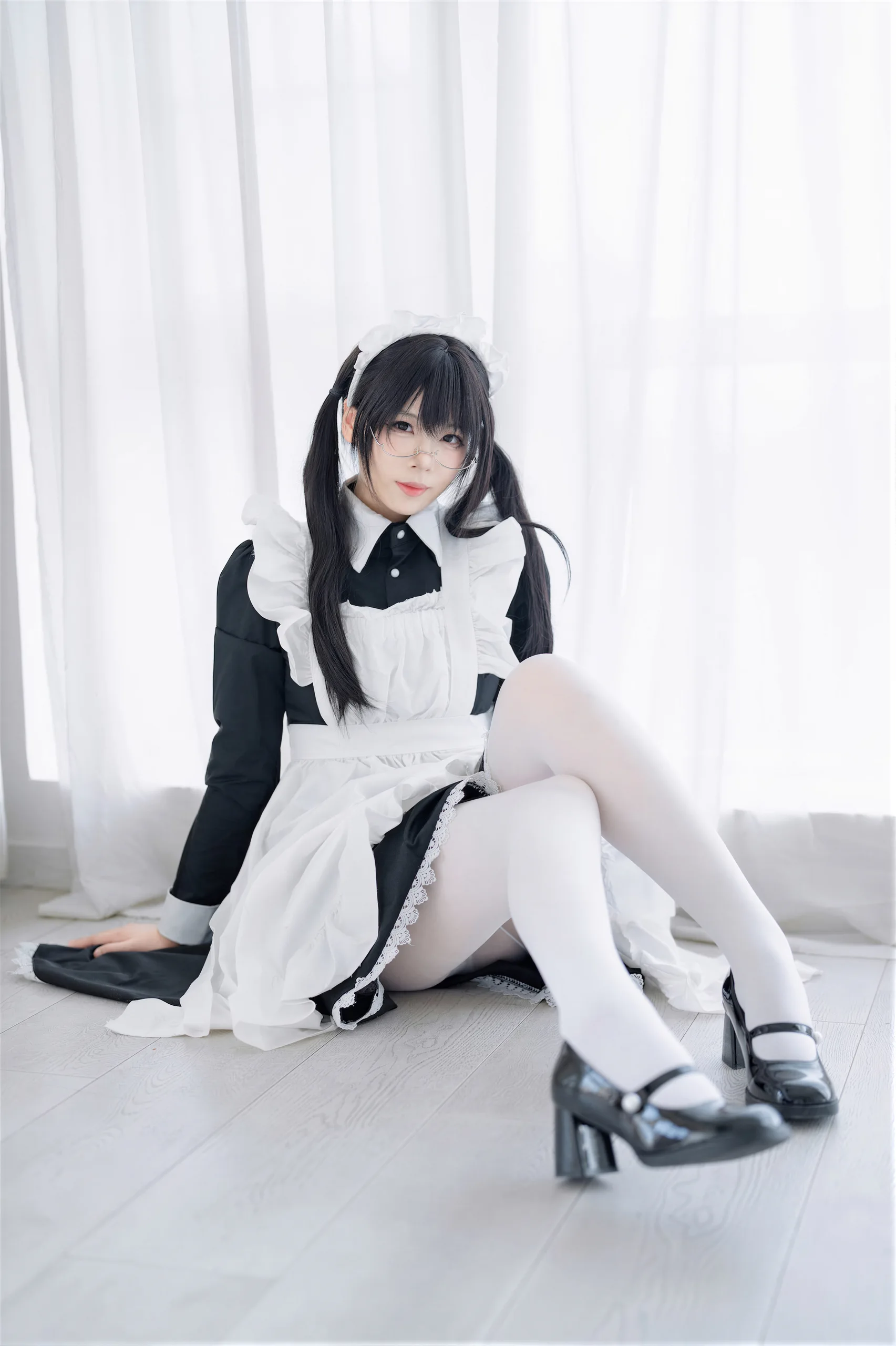 十万珍吱伏特&轩萧学姐 双人女仆 110P - 第85张写真大图