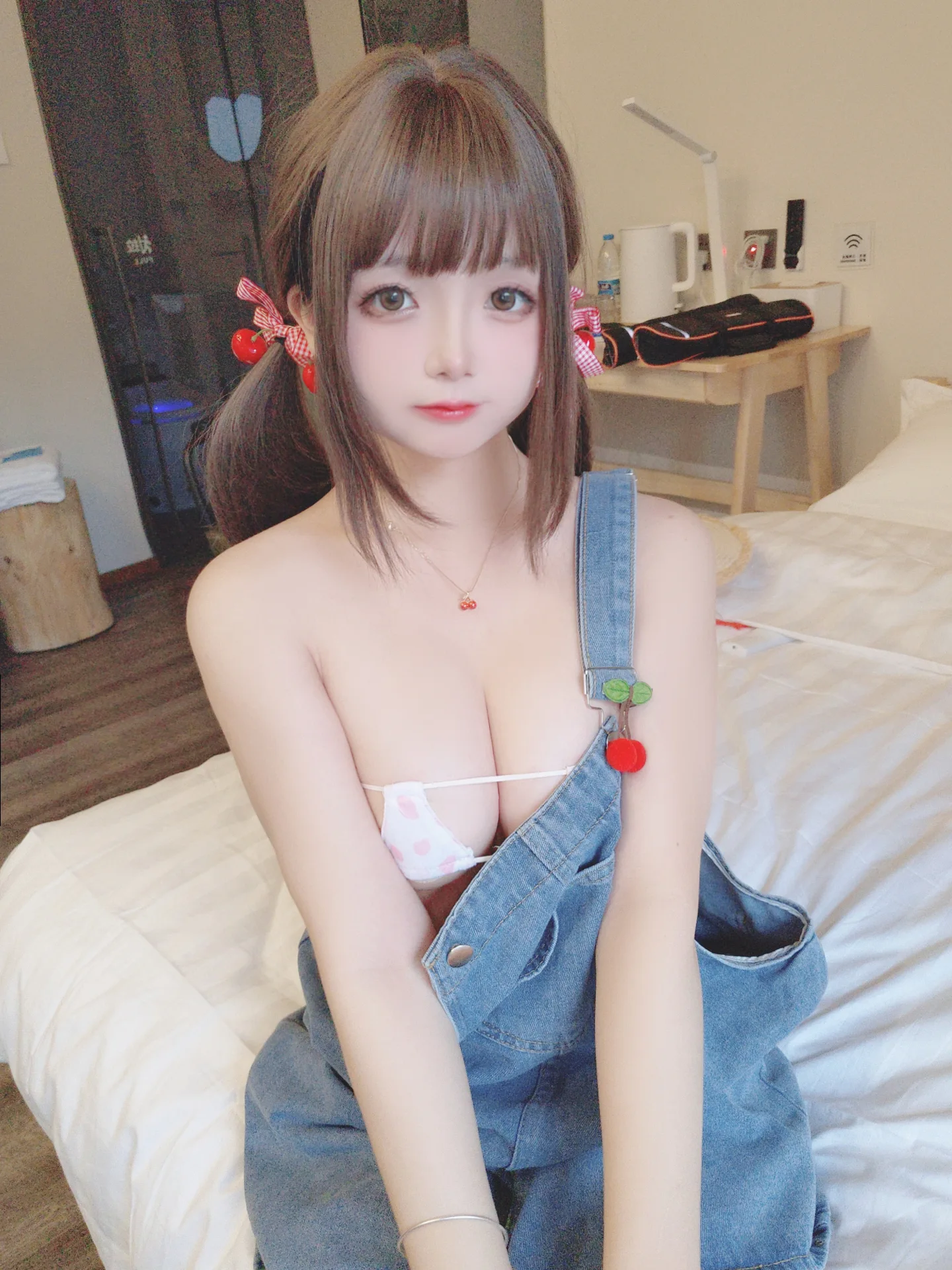 日奈娇 背带牛仔裤 - 第11张写真大图