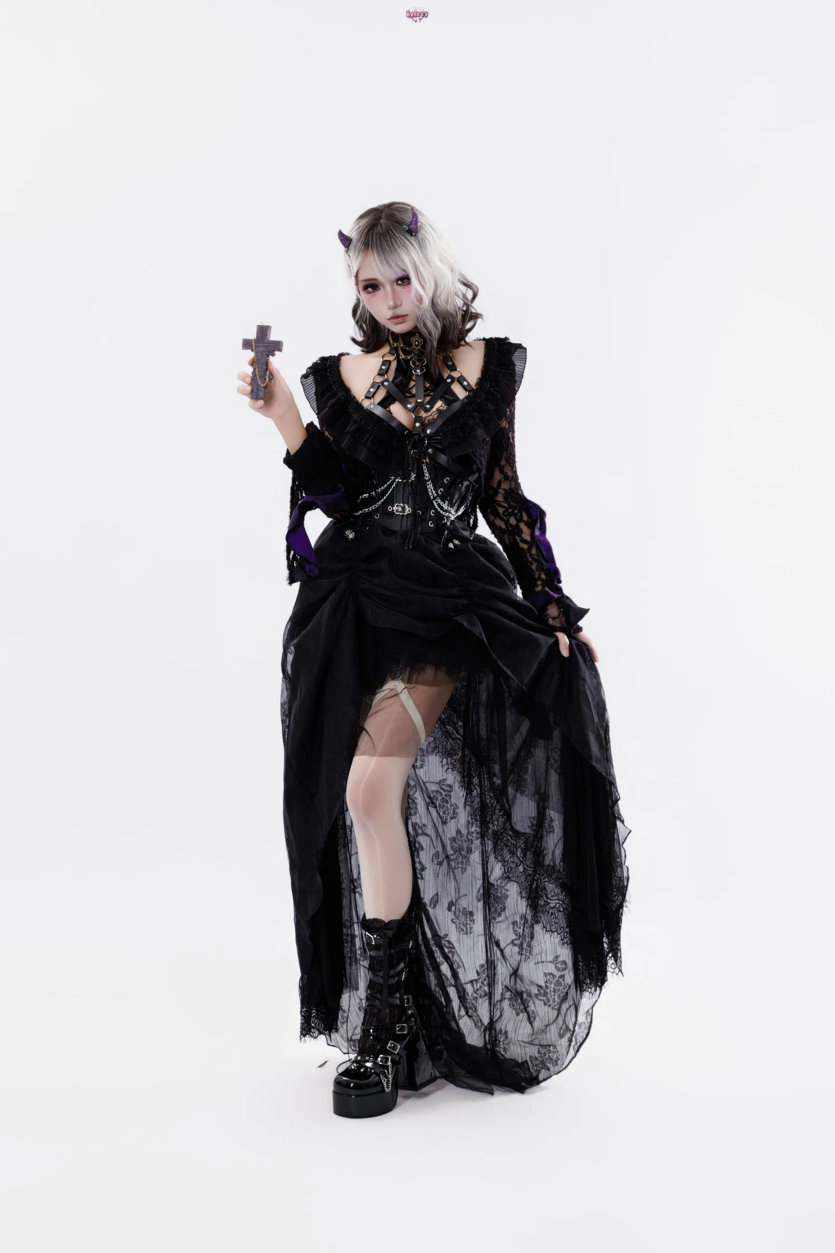柒柒要乖哦 魔女盛宴 - 第1张写真大图