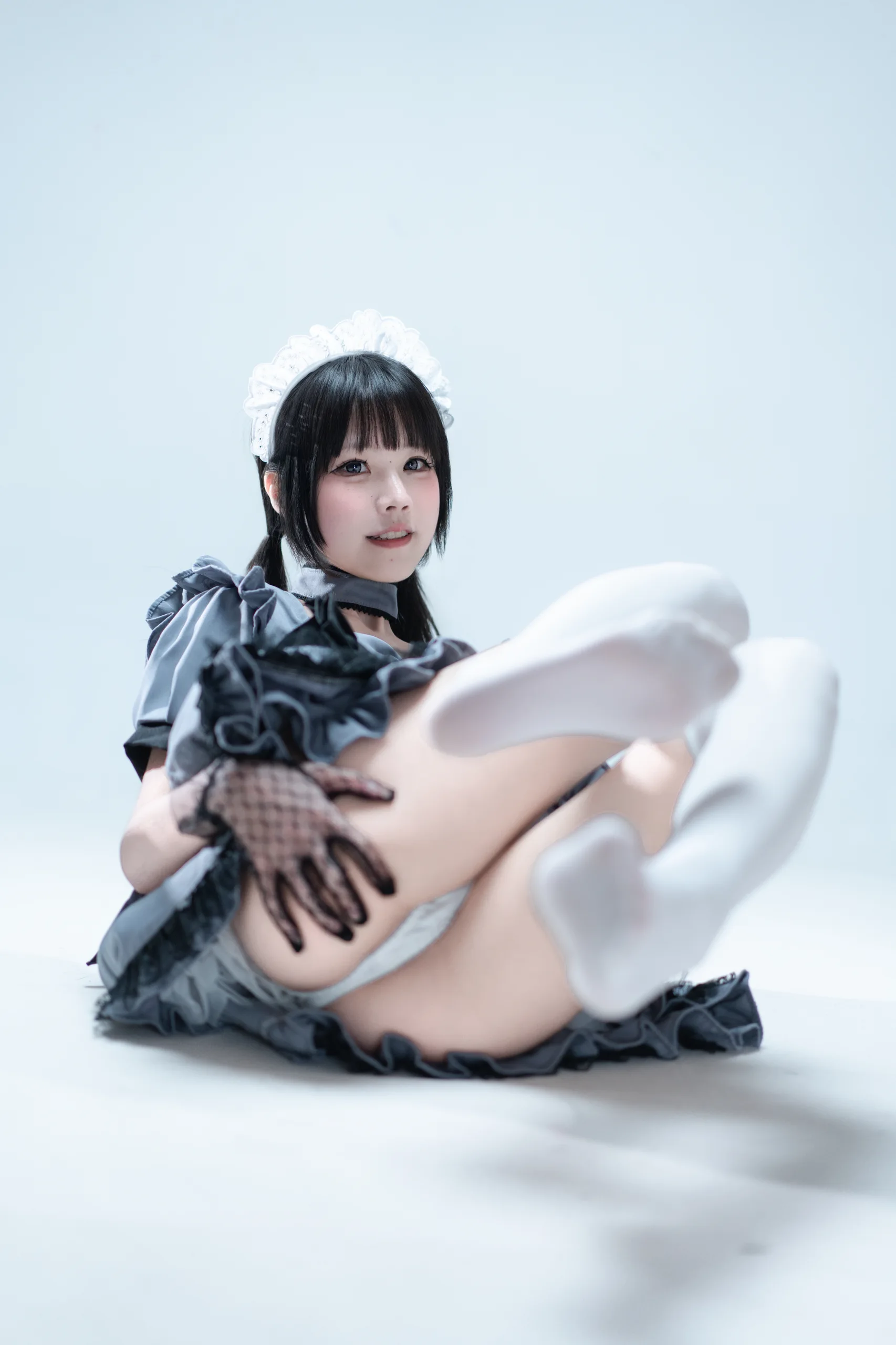 清水凪 手提箱与灰色女仆 - 第70张写真大图