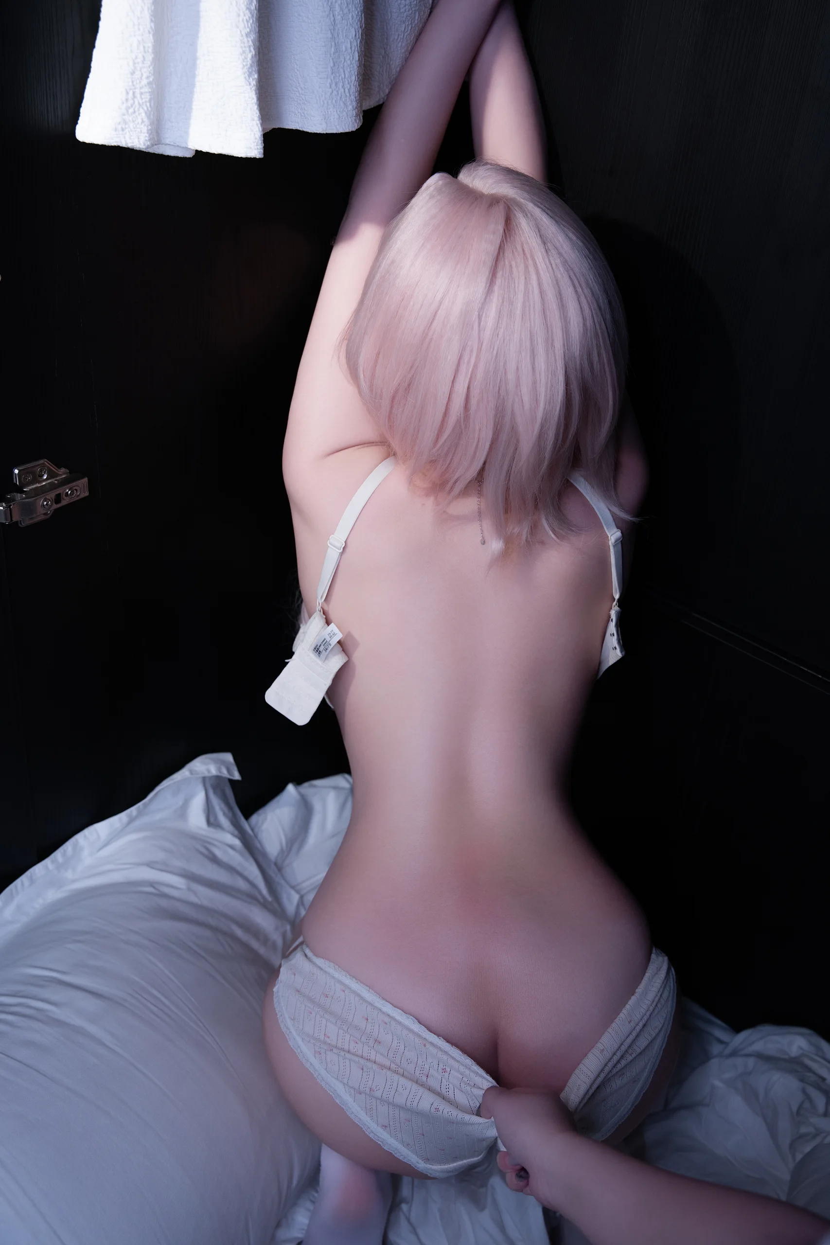 清水由乃 衣柜里的兔子 - 第59张写真大图
