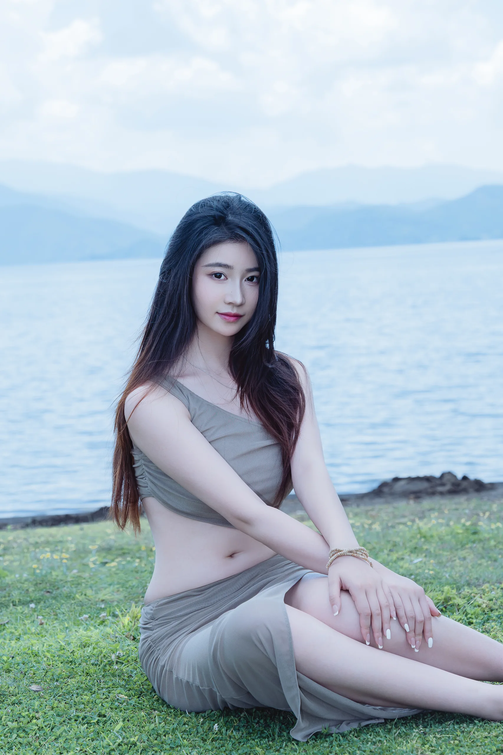 年年nnian 妩 80P - 第26张写真大图