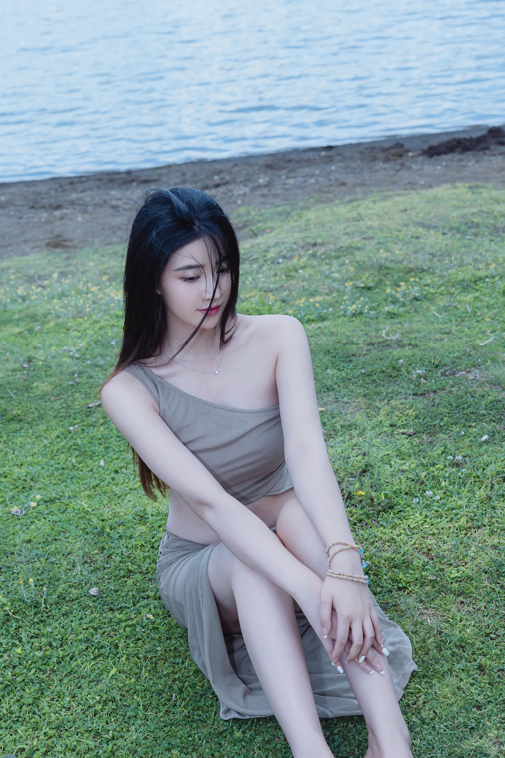 年年nnian 妩 80P - 第27张写真大图