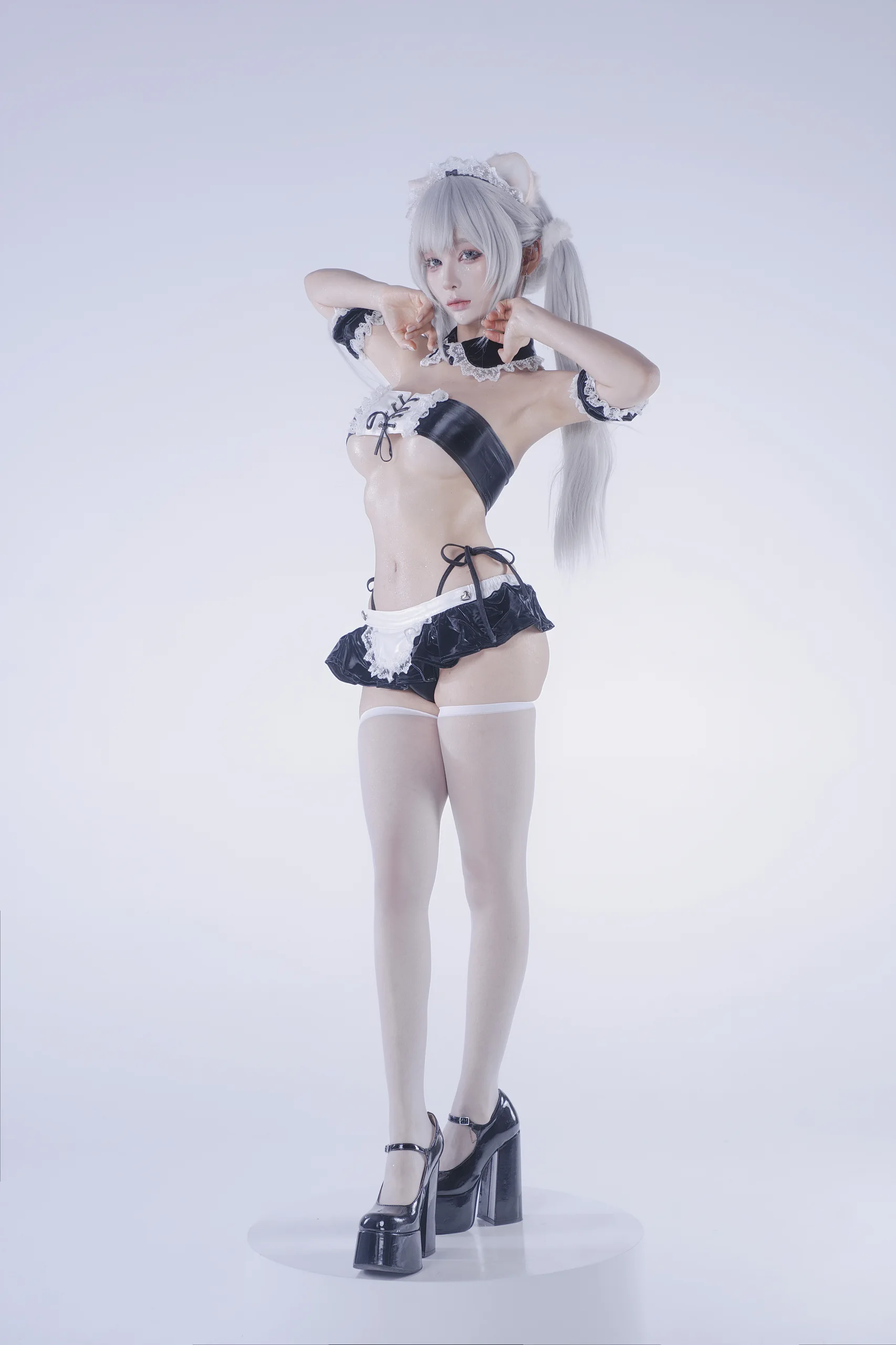 蠢沫沫 白发粉猫 - 第1张写真大图