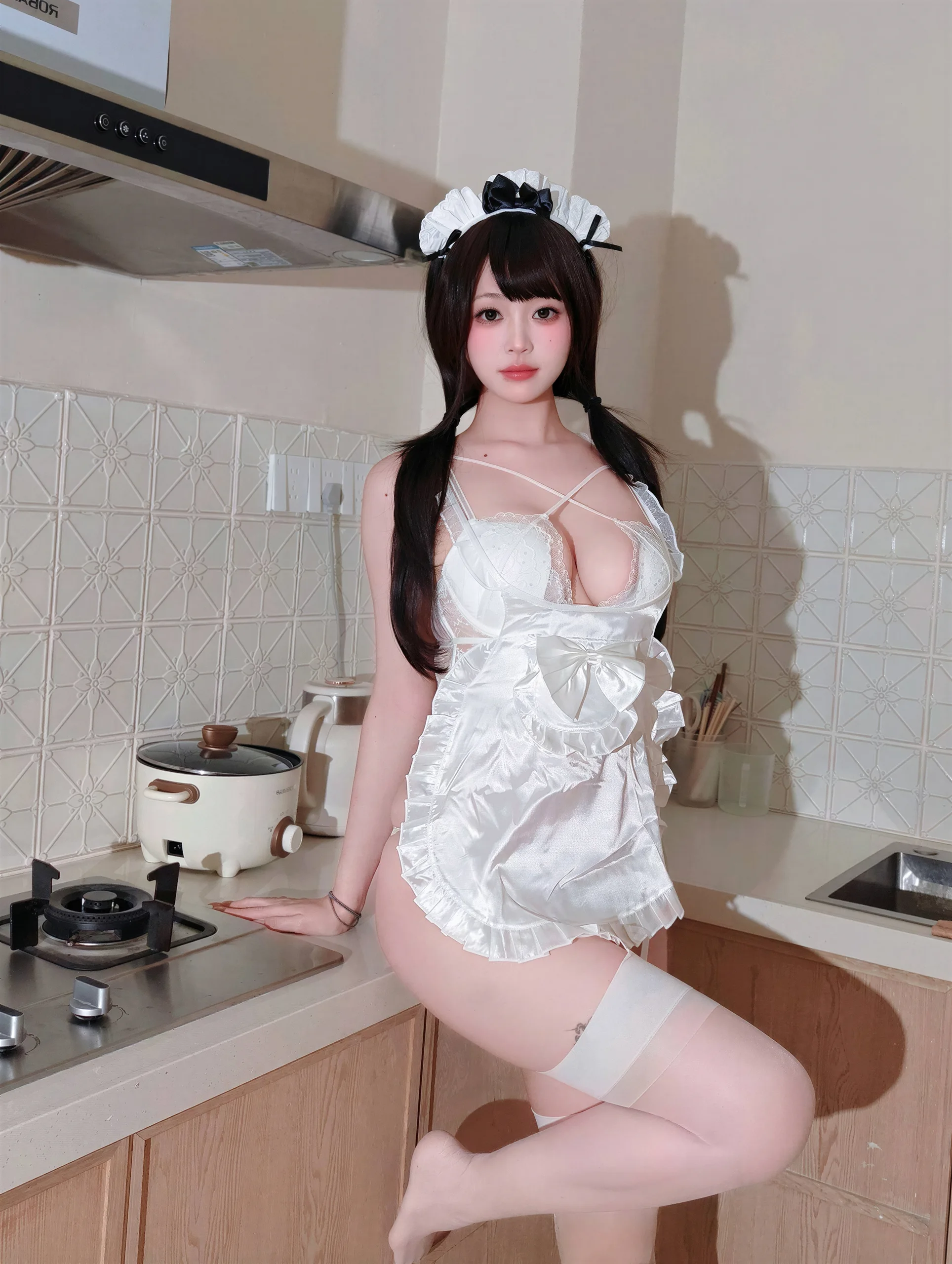 麻薯好吃 白蕾丝女仆 - 第4张写真大图