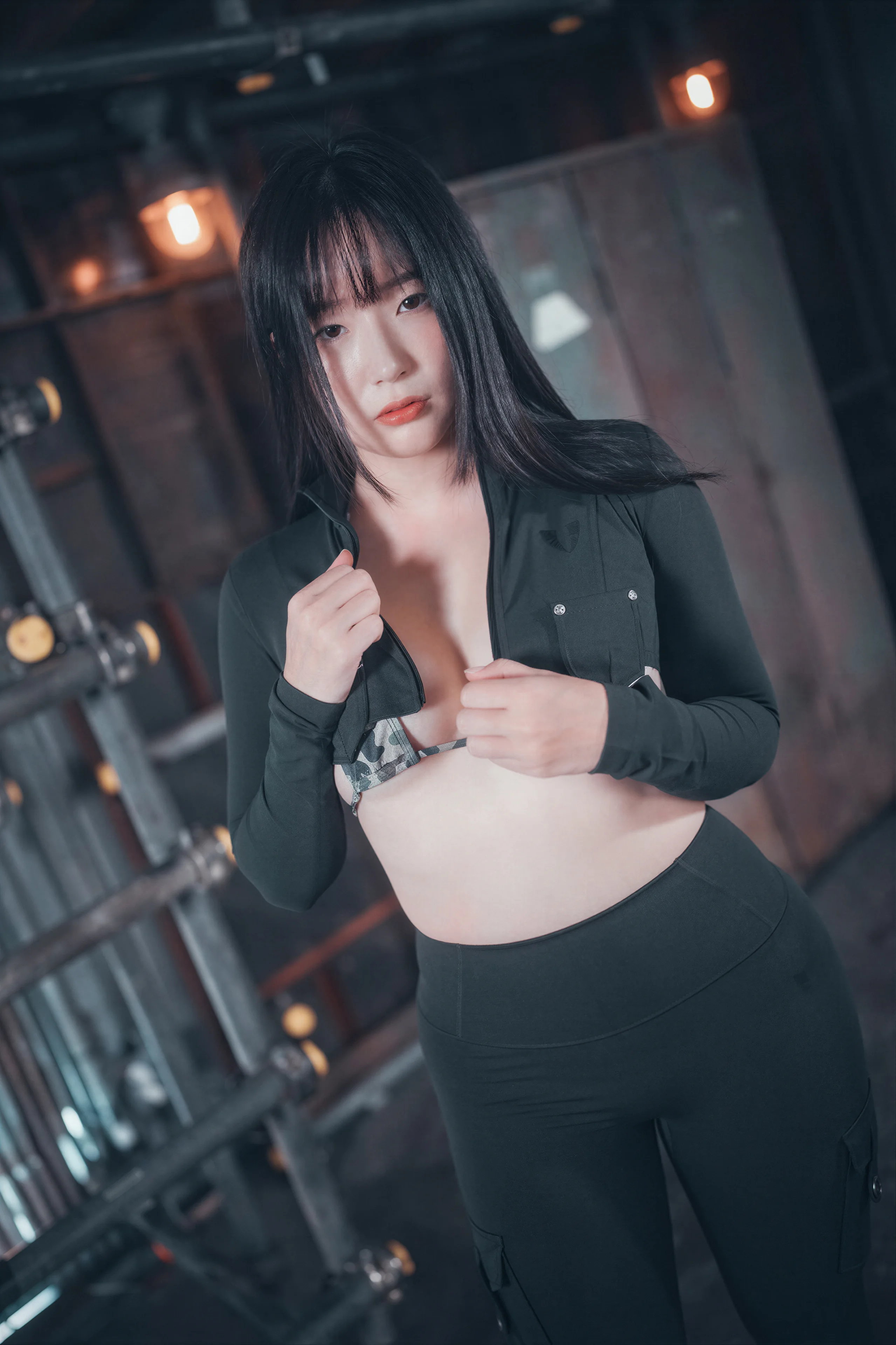 DJAWA Photo – Pia Loose and Tight Combat Green & Camo77P／588MB - 第50张写真大图