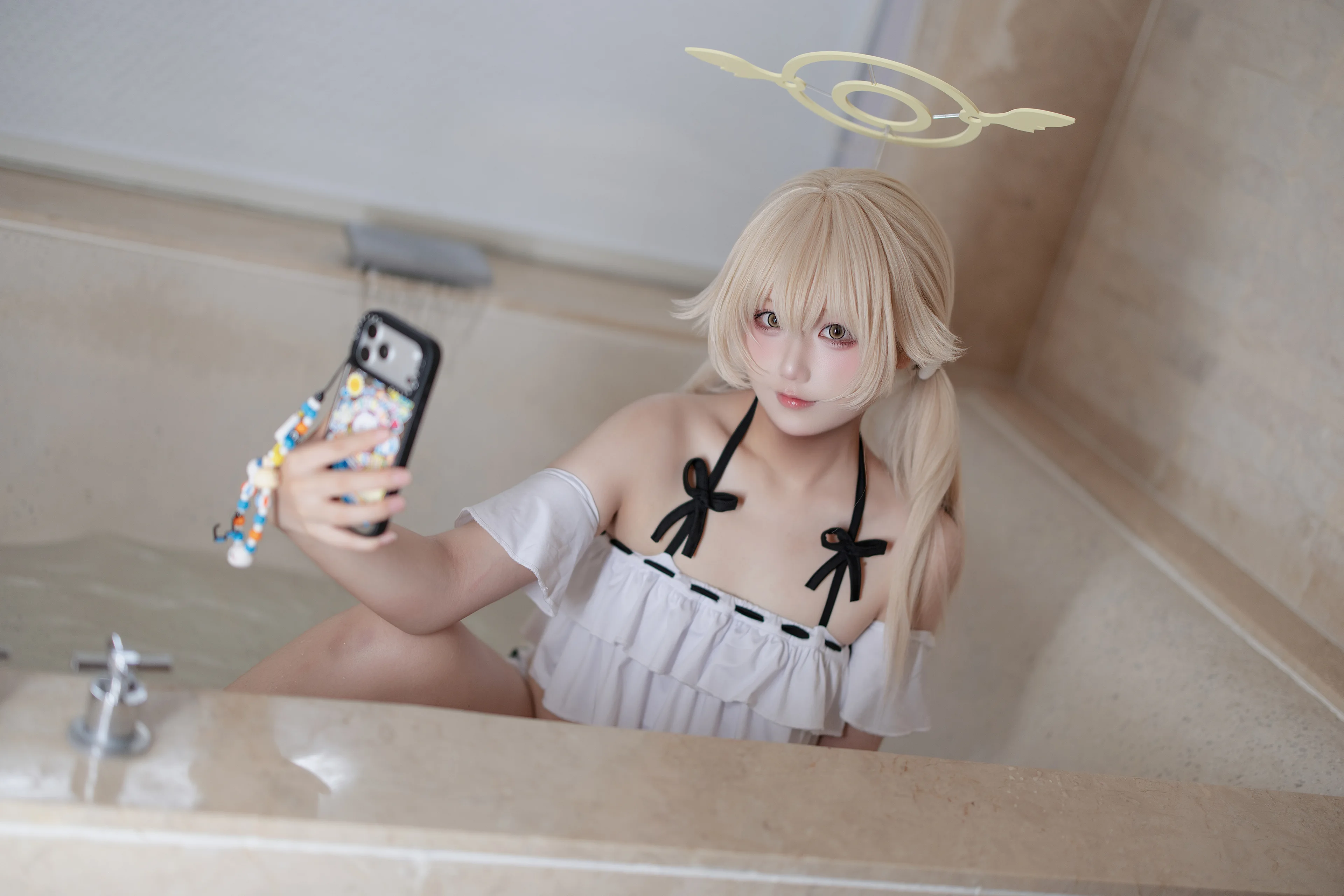 lunananya 蔚蓝档案 阿慈谷日富美泳装 26P - 第7张写真大图