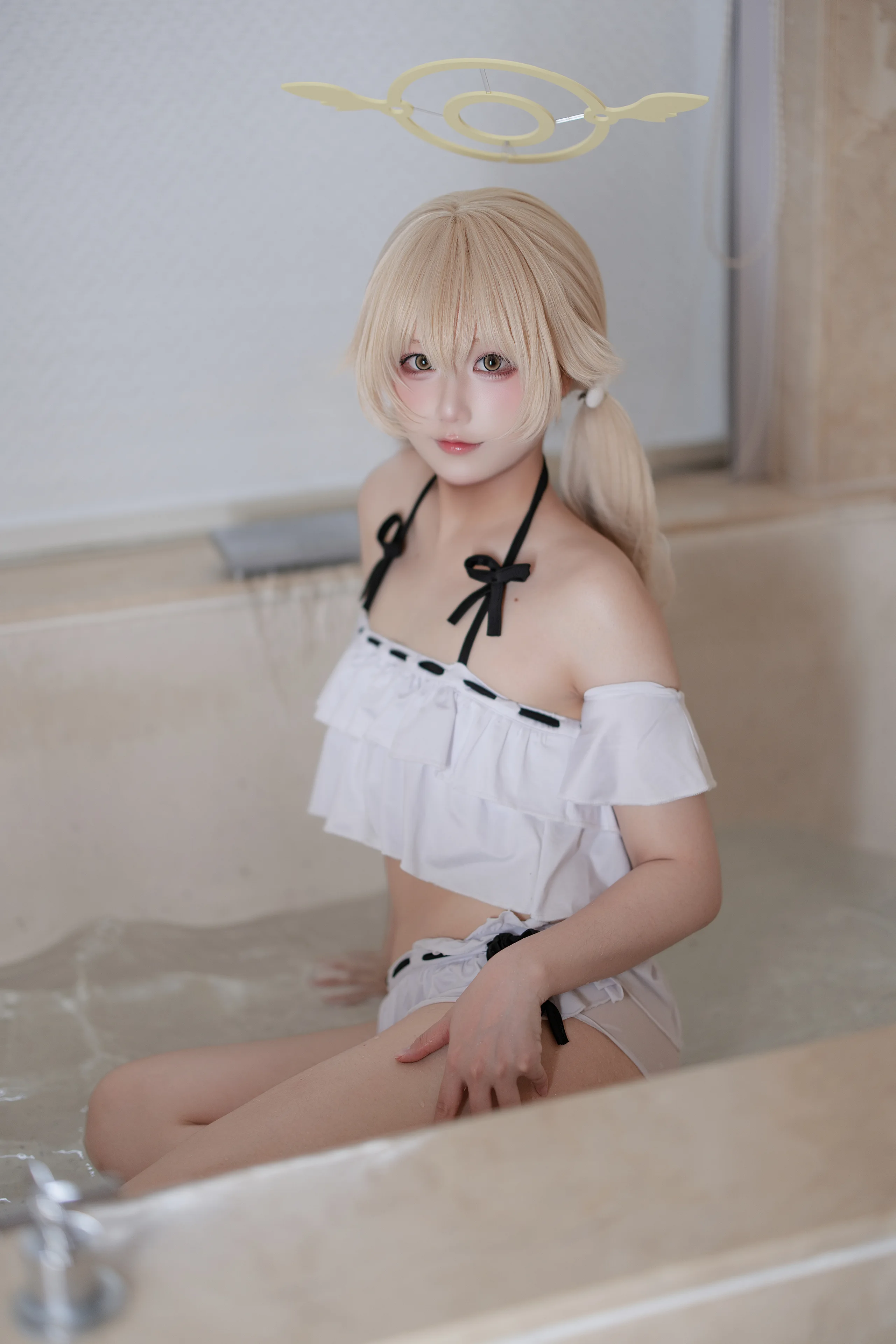 lunananya 蔚蓝档案 阿慈谷日富美泳装 26P - 第8张写真大图