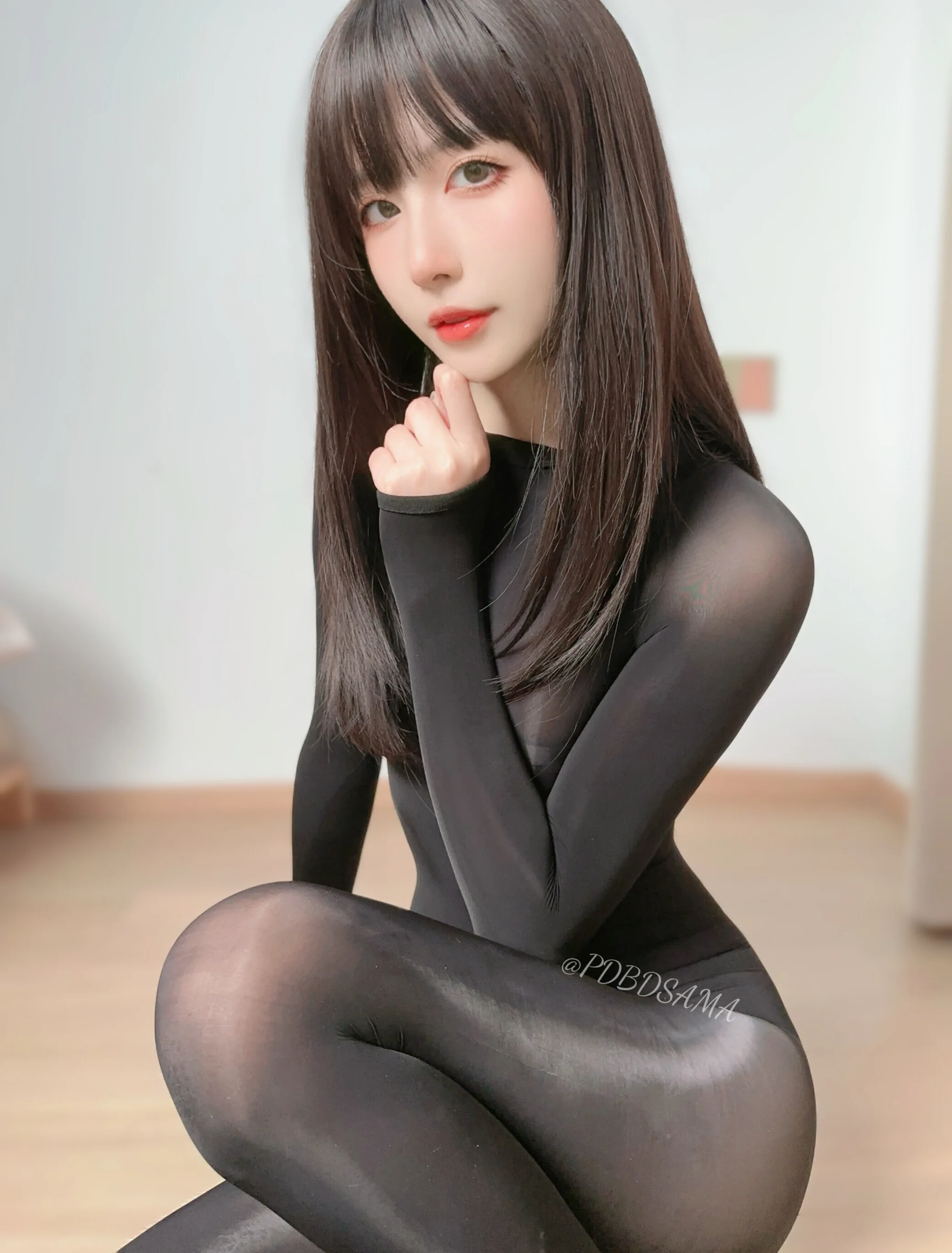 布丁大法 连体衣真空 26P - 第14张写真大图