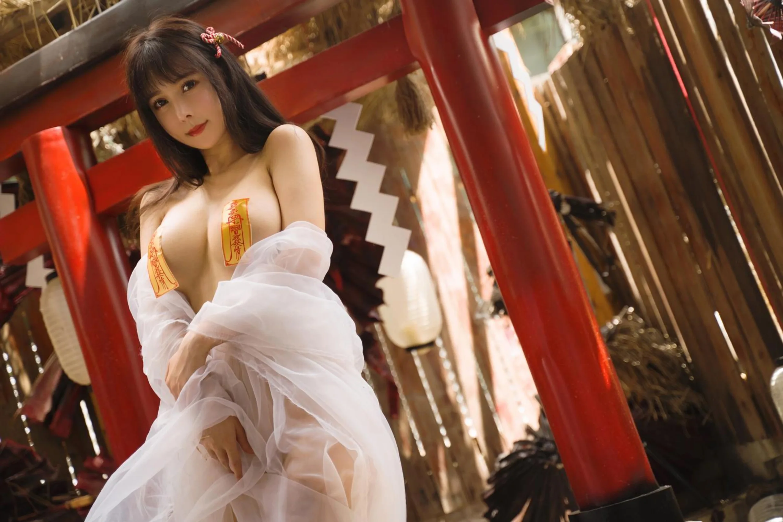 亚马逊鲶鱼 神社符纸巫女 96P - 第14张写真大图