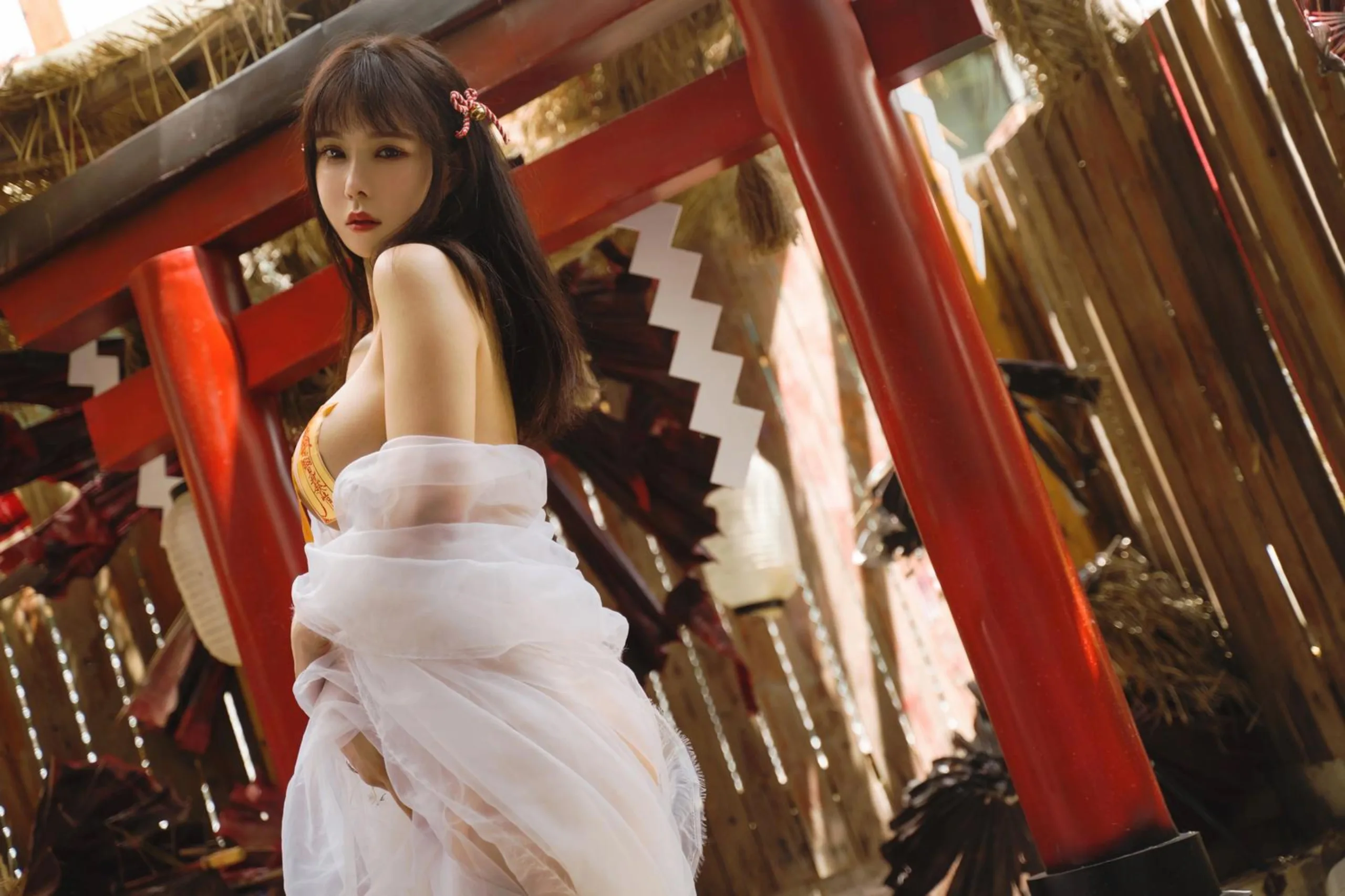 亚马逊鲶鱼 神社符纸巫女 96P - 第15张写真大图