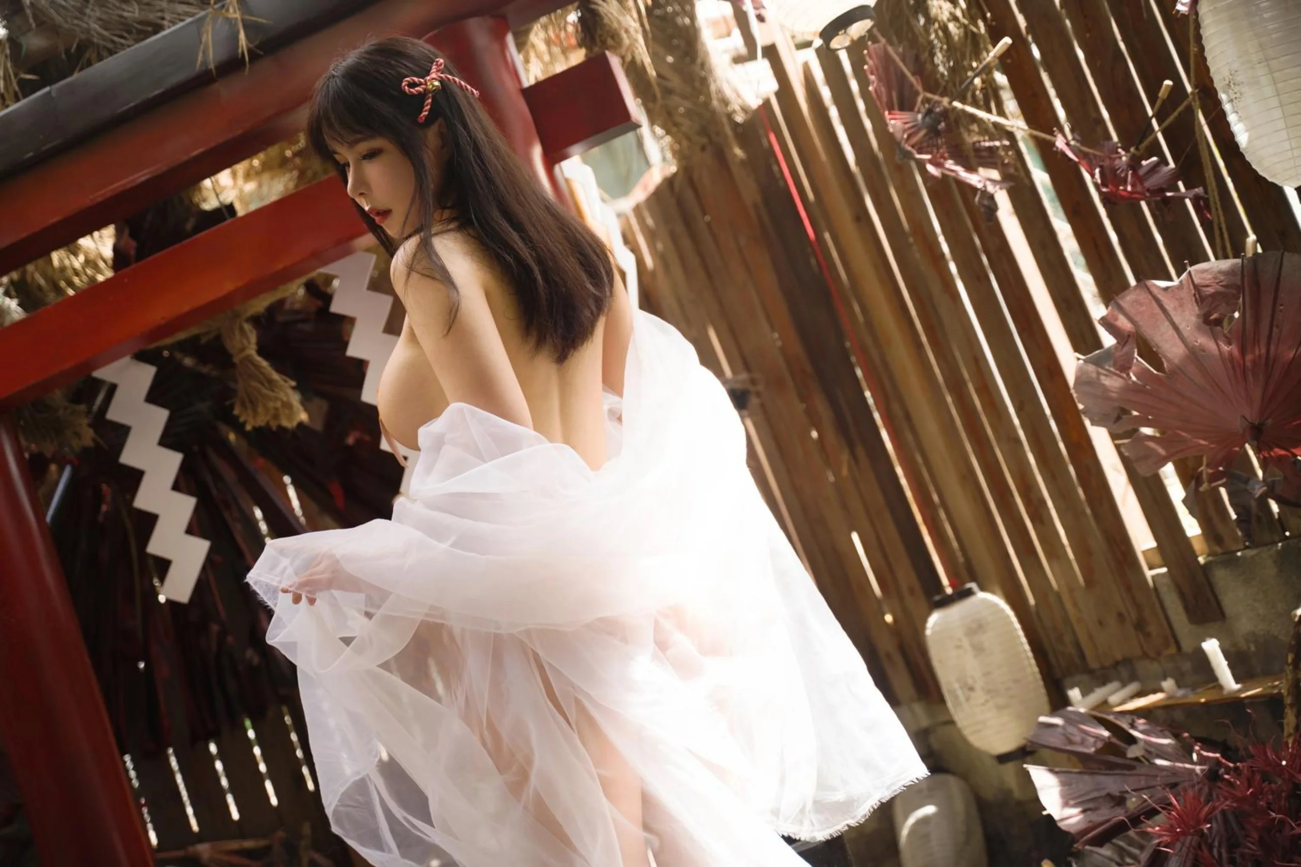 亚马逊鲶鱼 神社符纸巫女 96P - 第56张写真大图