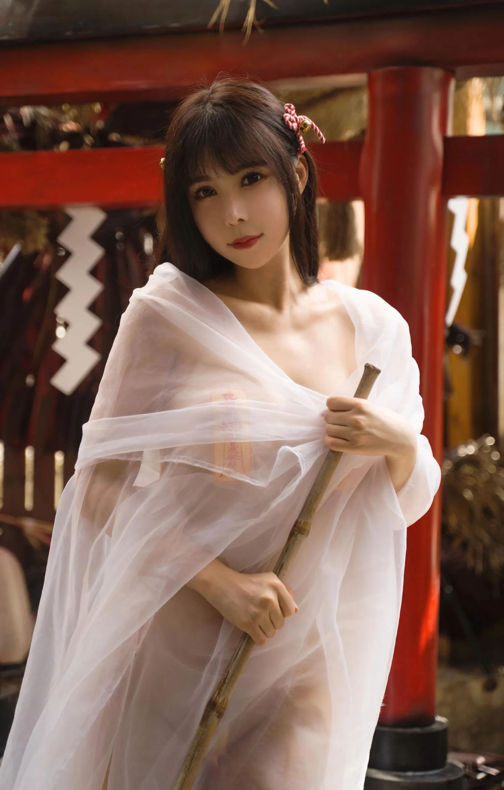 亚马逊鲶鱼 神社符纸巫女 96P - 第87张写真大图